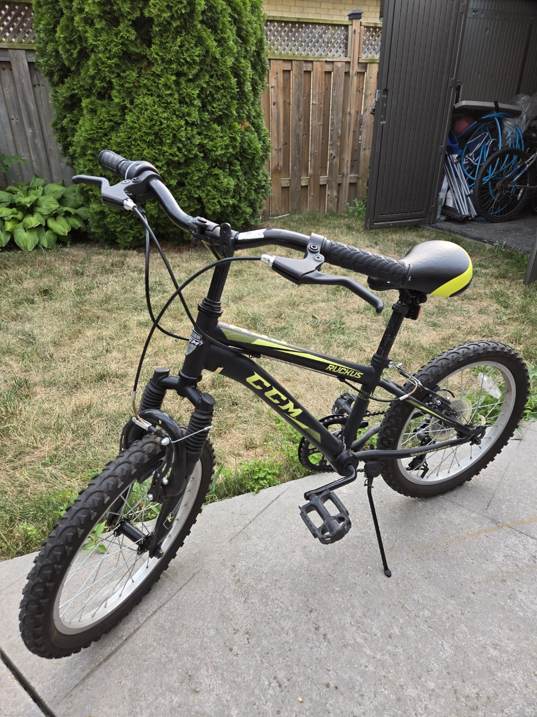 CCM "Ruckus" Kids Bike - 18-inch Wheels - photo 2