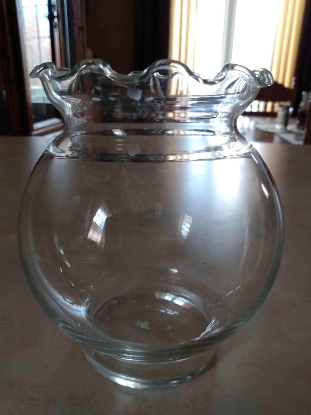 Glass Fish Bowl with ruffle edges