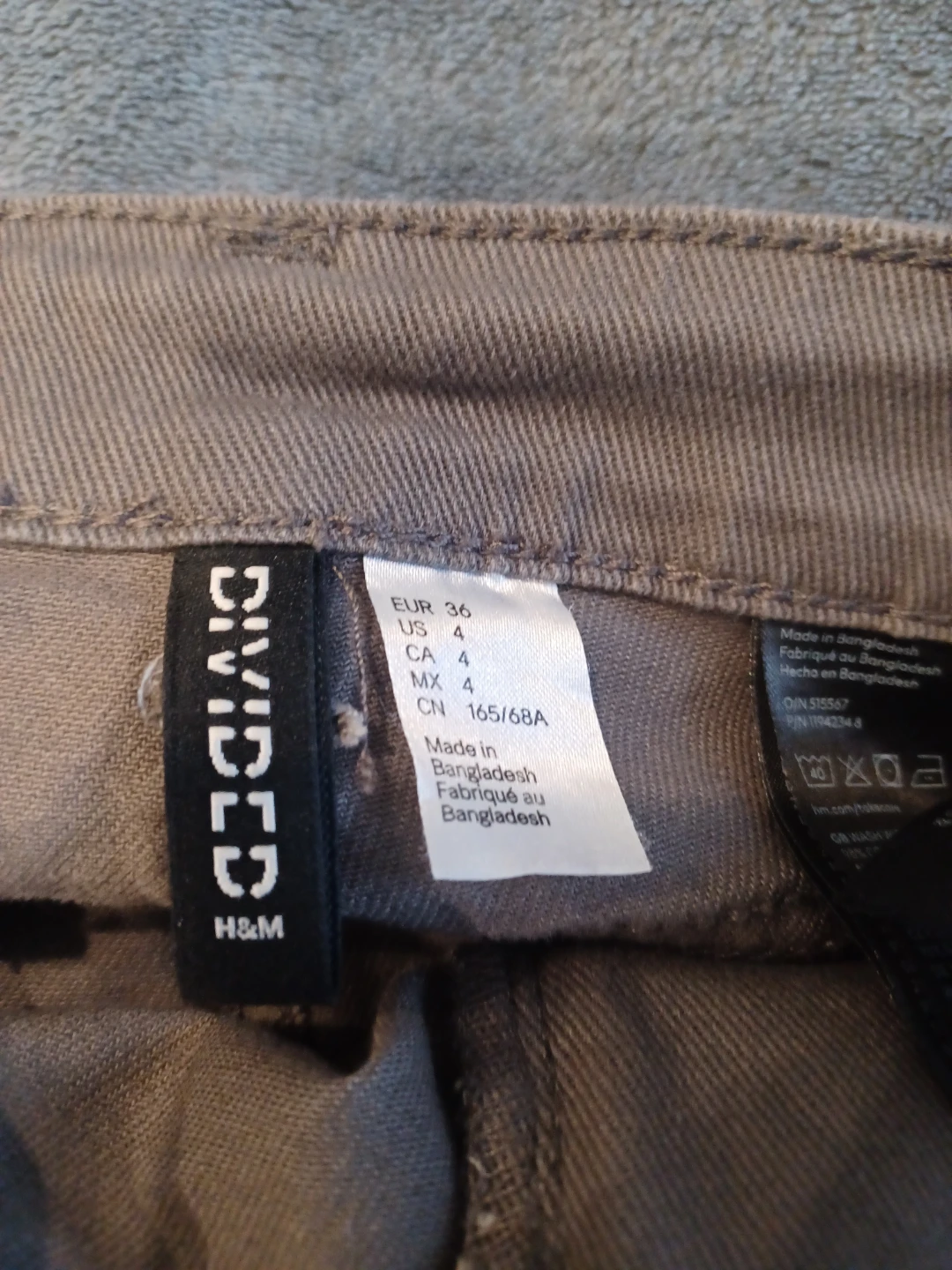 Divided H&M Grey High-Waisted Jeans Size 4 US - photo 3