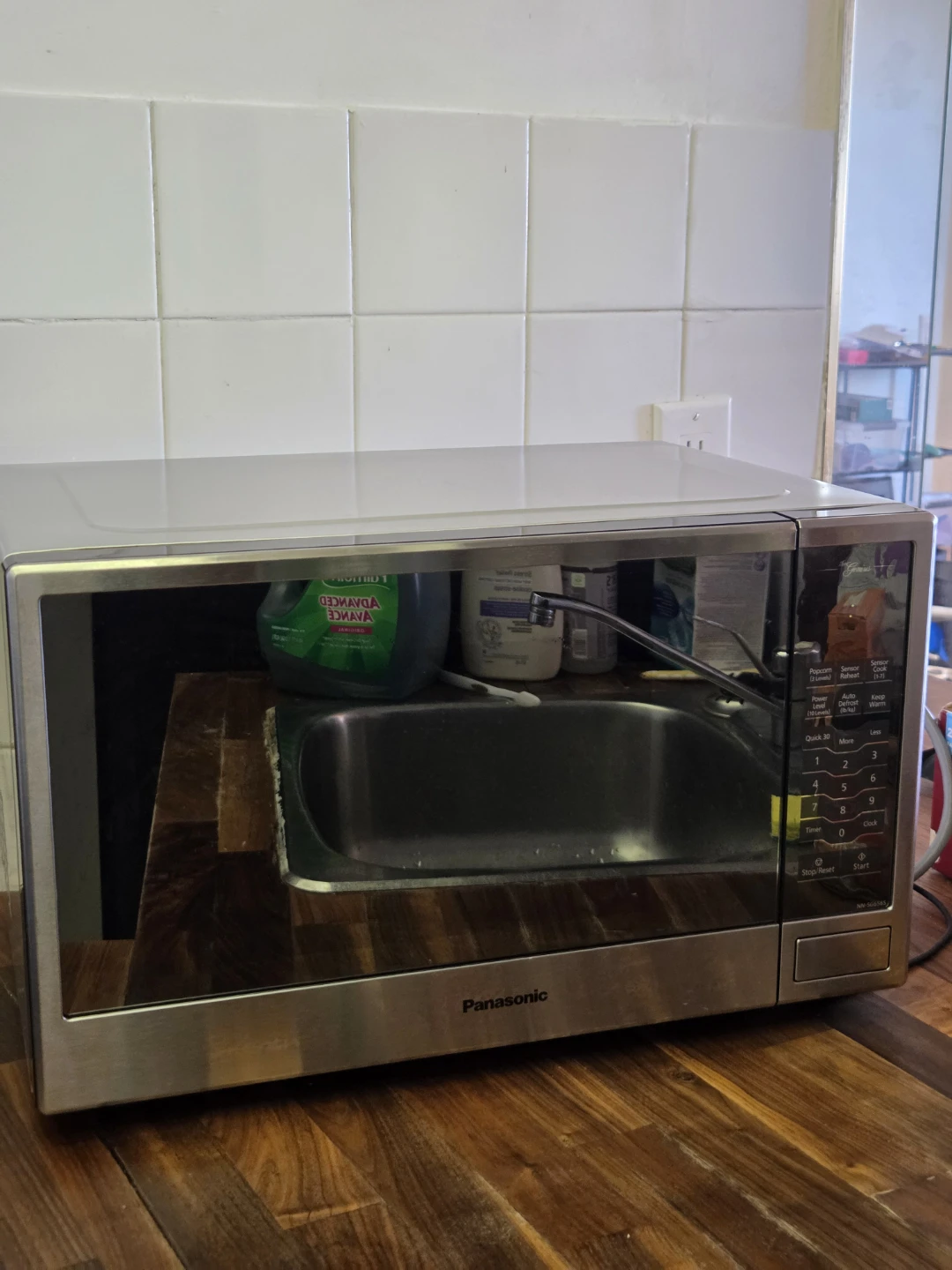 Panasonic Microwave - photo 2