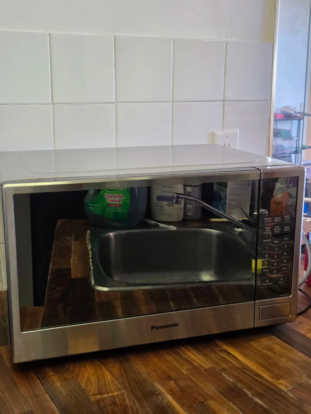 Panasonic Microwave - photo 2