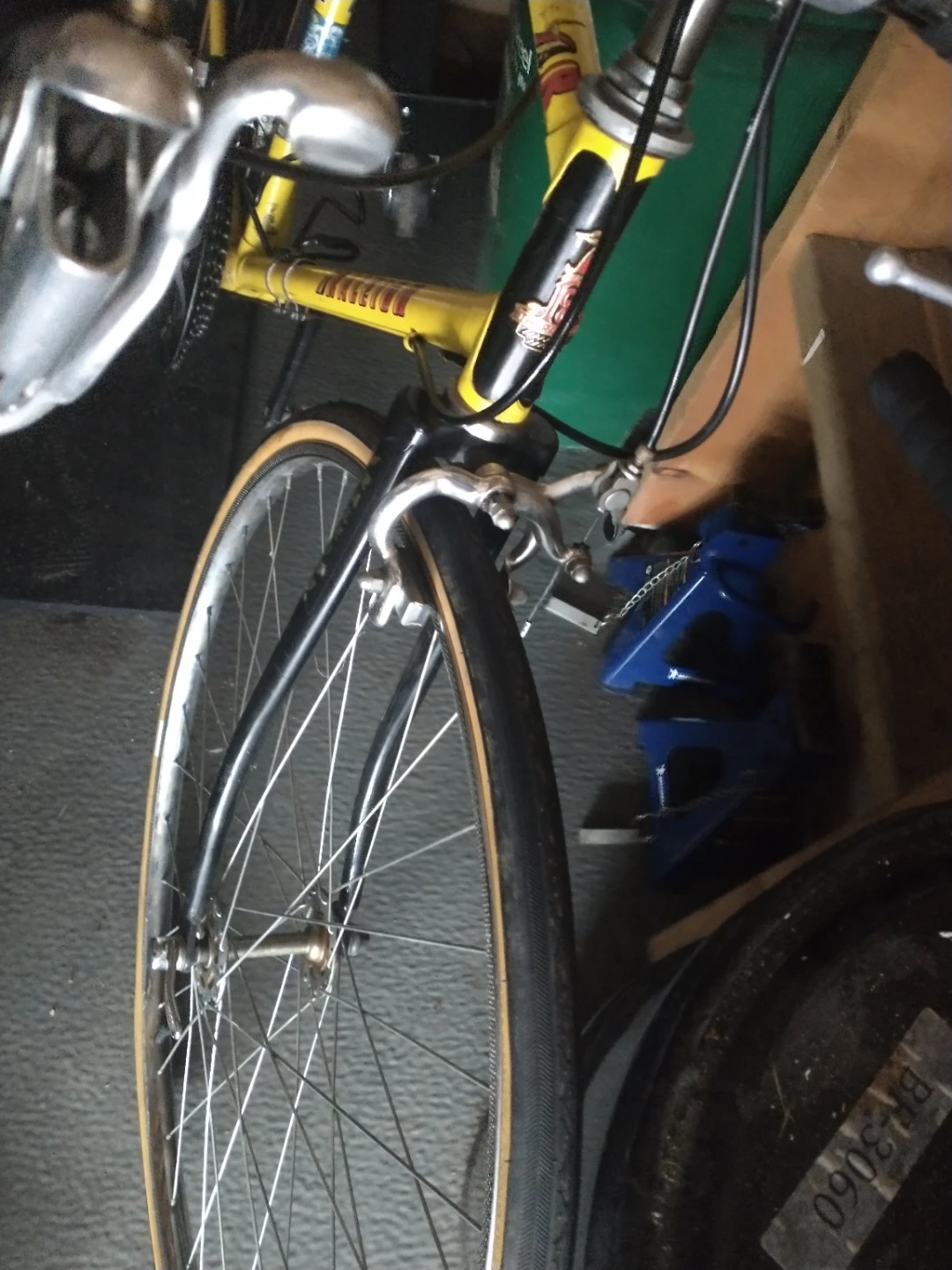 Raleigh Grand Prix Road Bike - Yellow - photo 4