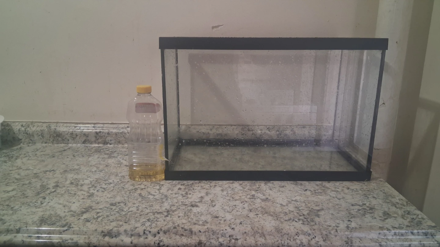 25 Gallon Tank