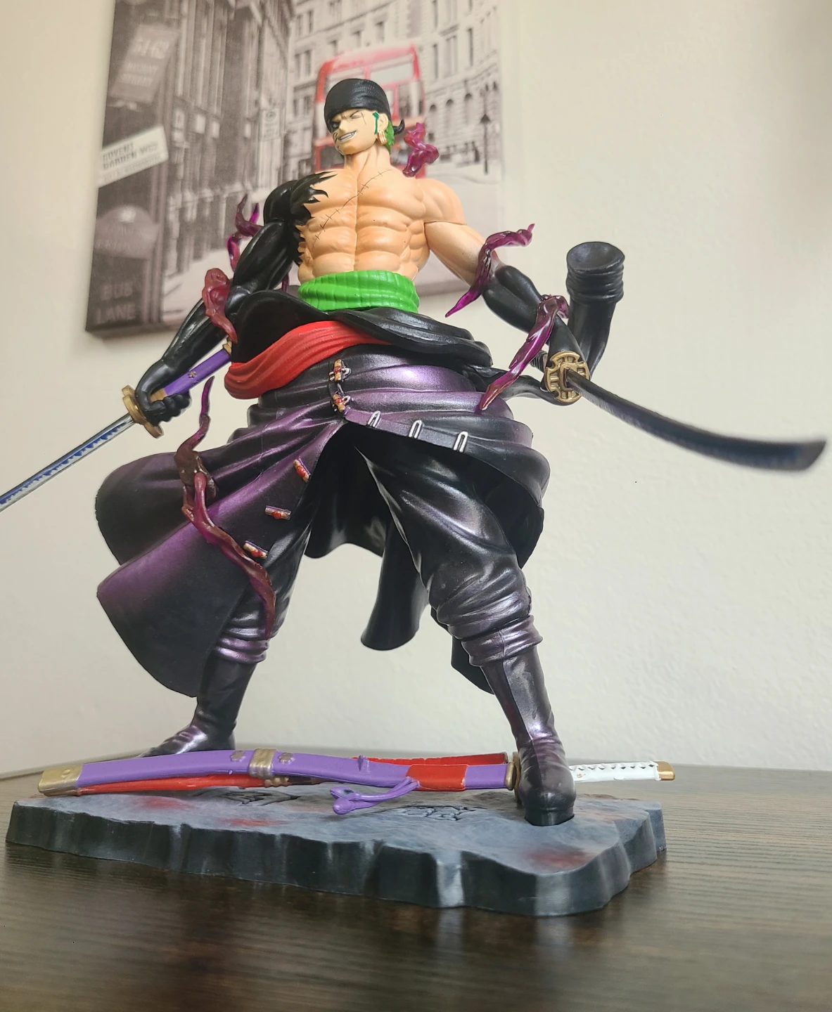 One Piece Roronoa Zoro Figure - photo 2