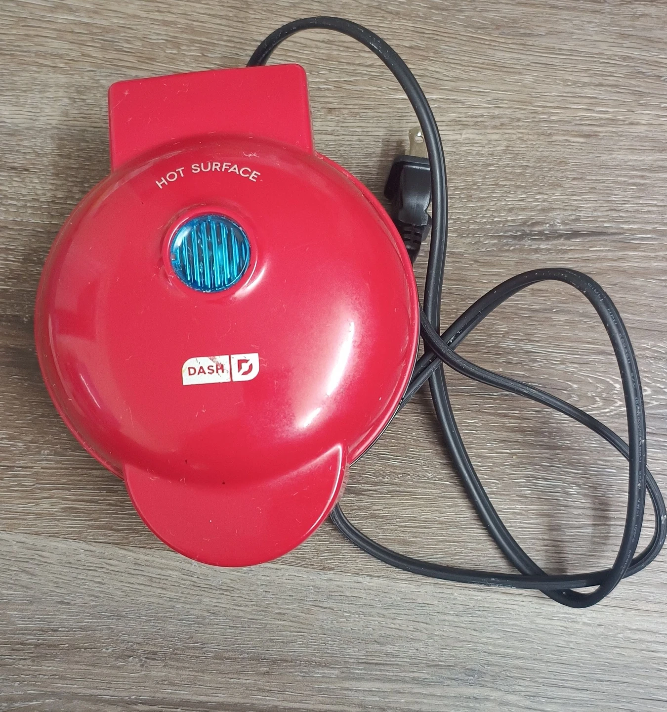 Dash Heart Waffle Maker - Red