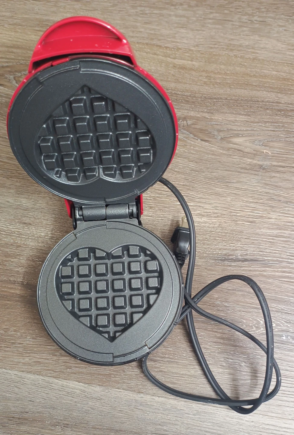 Dash Heart Waffle Maker - Red - photo 2