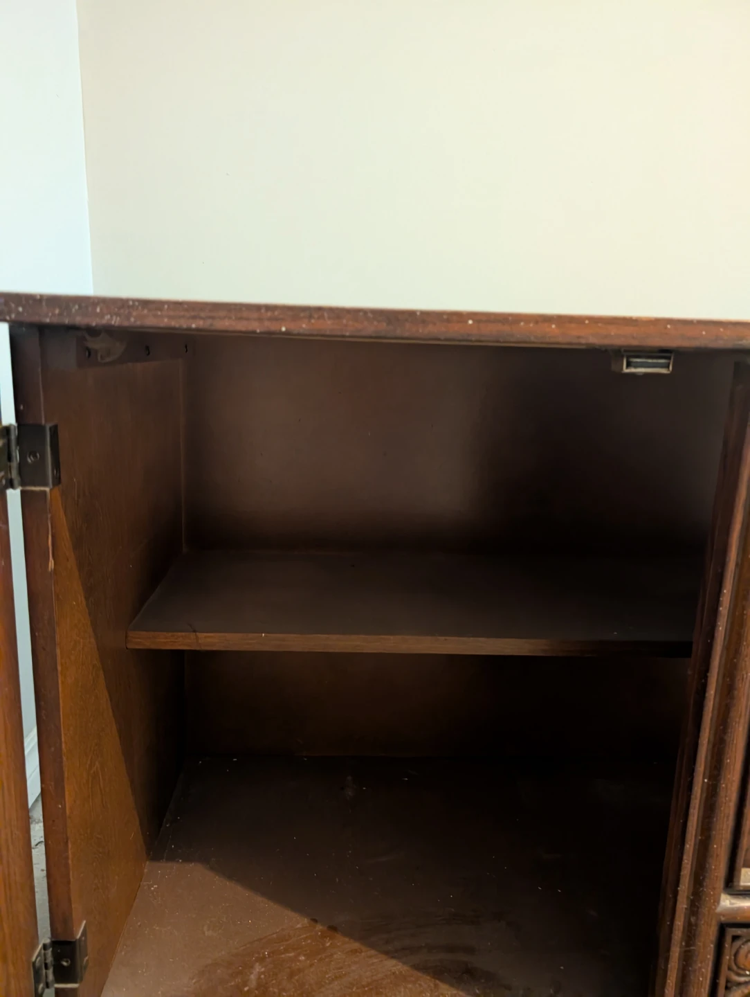 70's Victoriaville Vintage Wooden Dresser / Cabinet / TV stand - photo 4