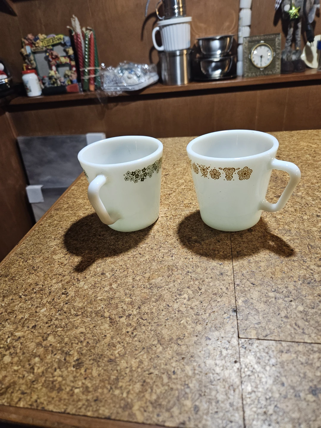 Pyrex Milk Glass Mug with Floral Design - photo 2