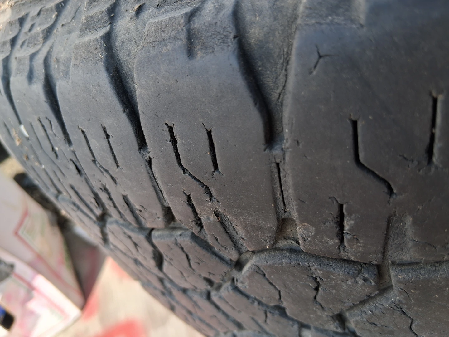 Goodyear Wrangler AT Tire LT275/65R20 - photo 3