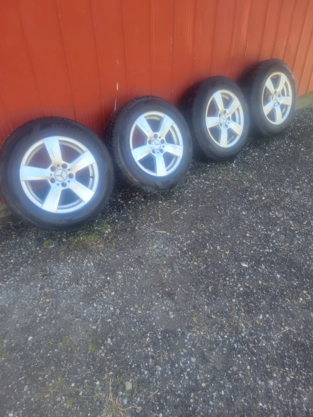 Set of 4 Mercedes-Benz Alloy Wheels with Tires