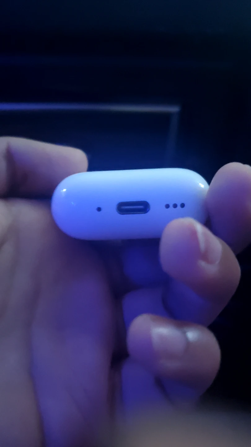 AirPods 4 - photo 3