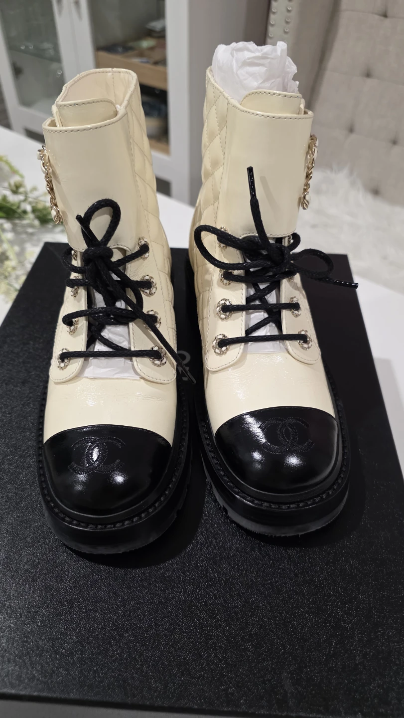 100%Authentic Chanel Quilted Combat Boots - photo 2