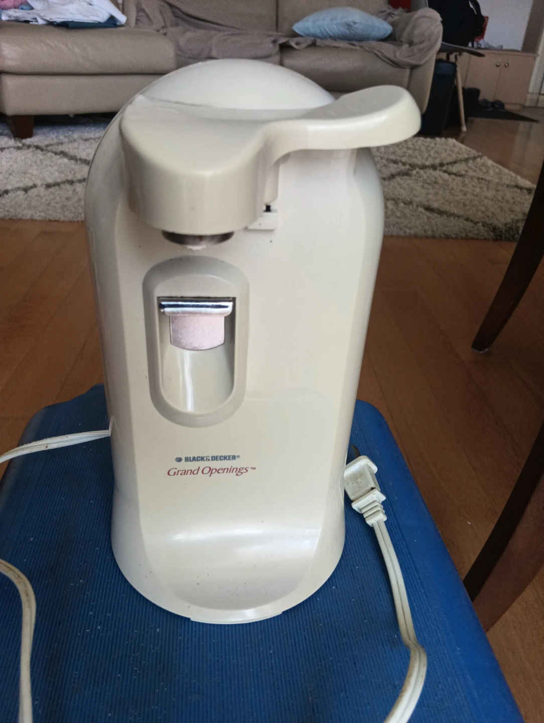BLACK+DECKER Grand Openings Electric Can Opener