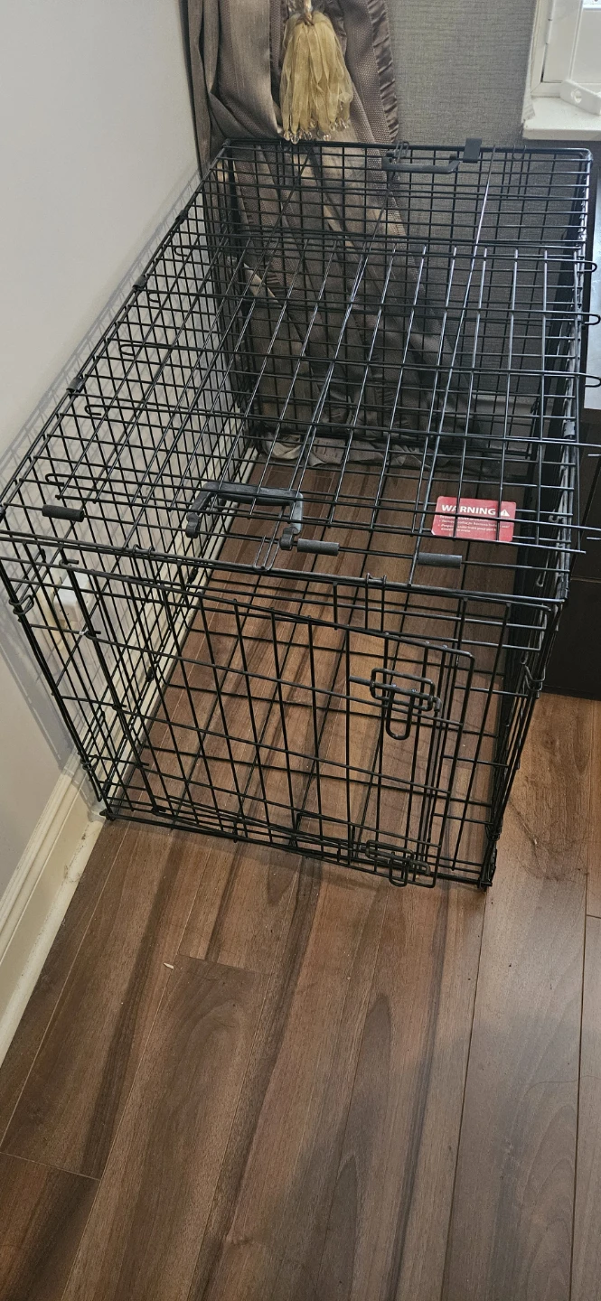Black Metal Dog Crate