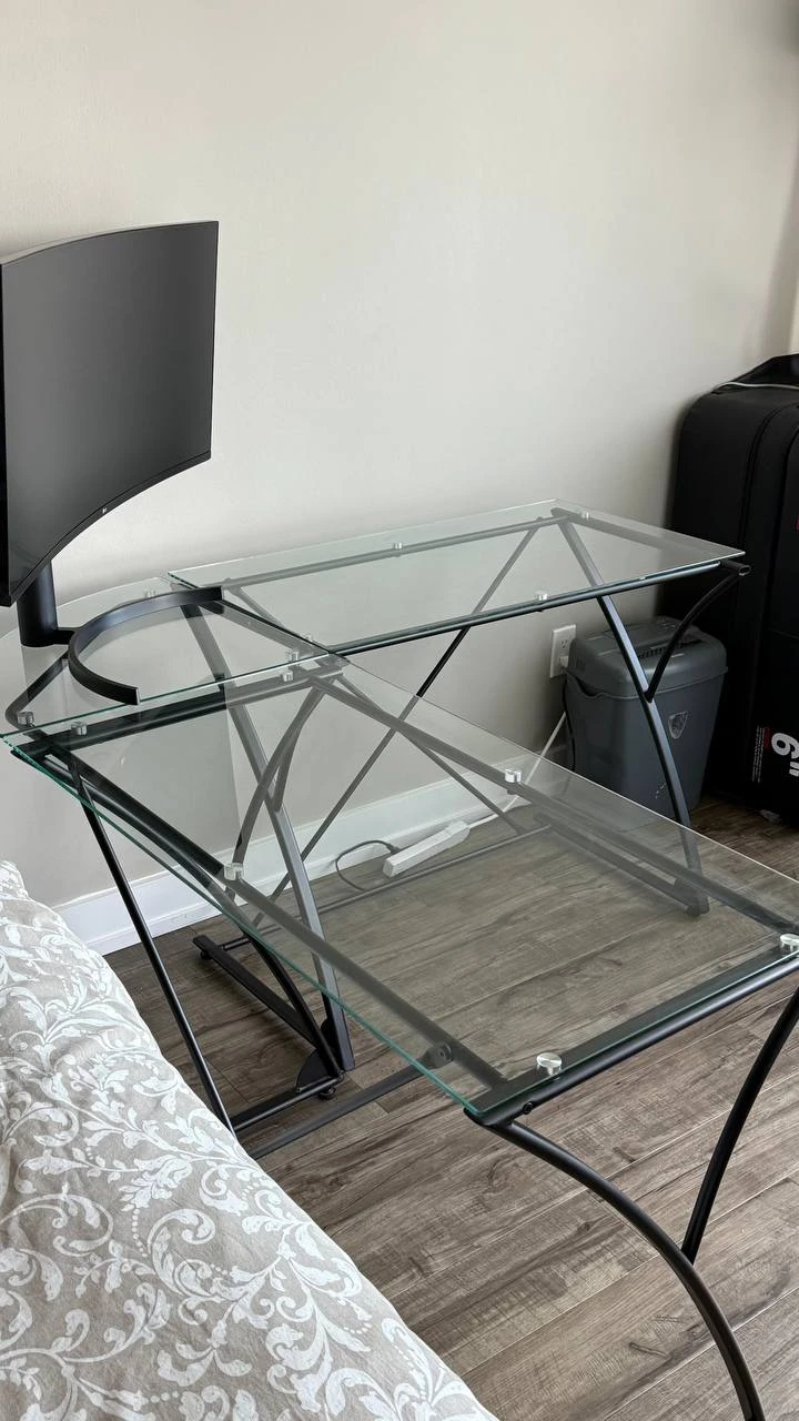 L-Shape Glass Desk + Ergonomic Office Chair - photo 4
