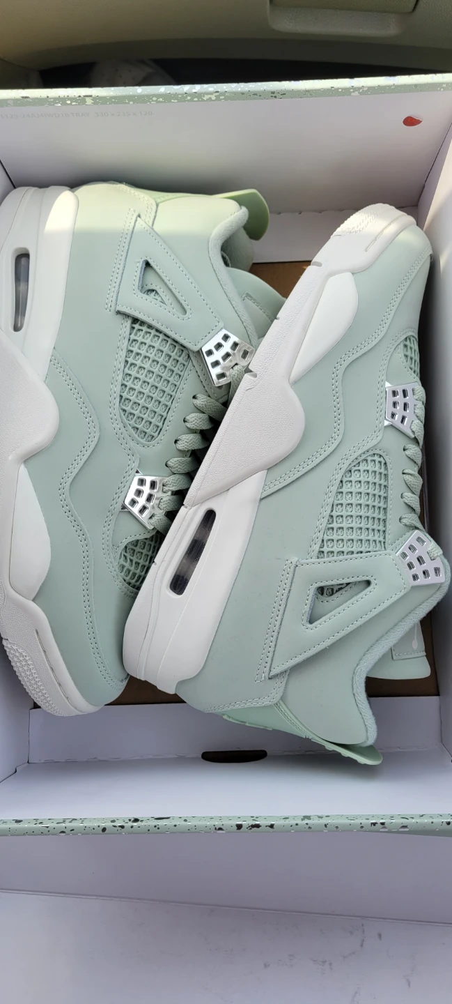 Air Jordan 4 "sea foam sail" Sneakers