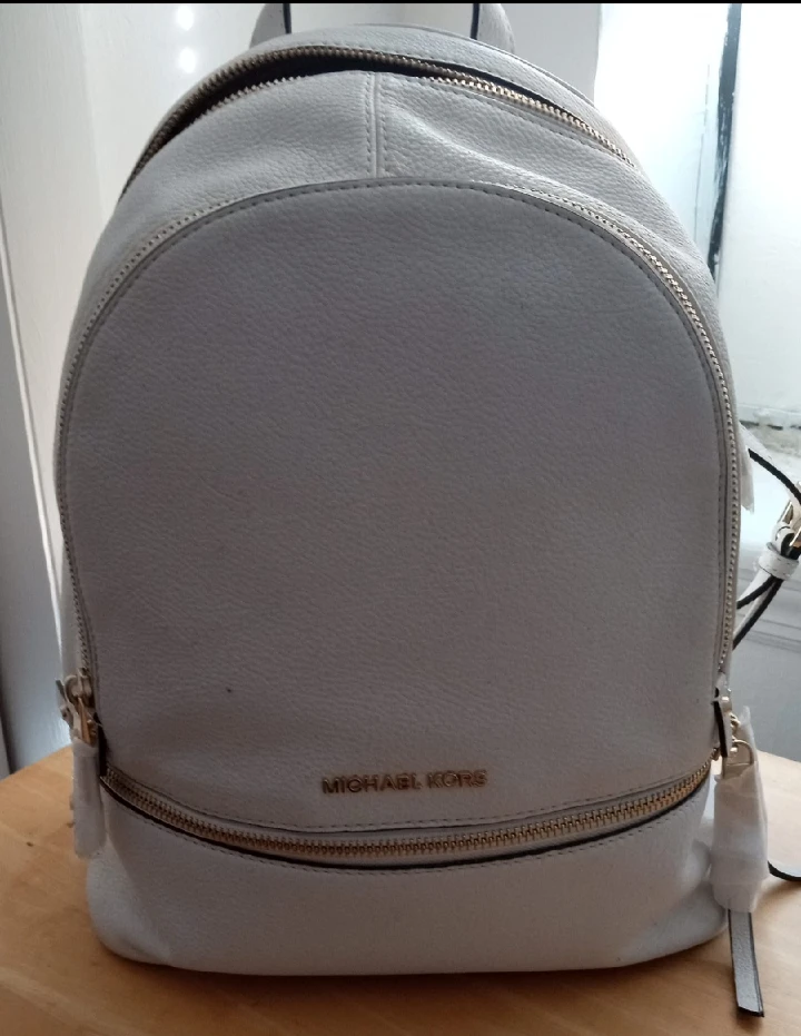 New Michael Kors White Leather Backpack - photo 2