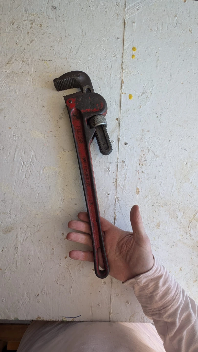 Fuller Pipe Wrench 18"