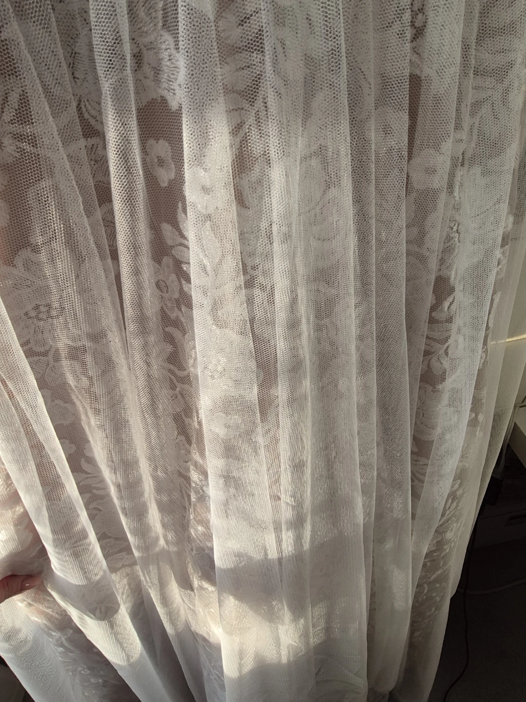 Adrianna Papell White Lace Detail Gown - Size 10 - photo 2