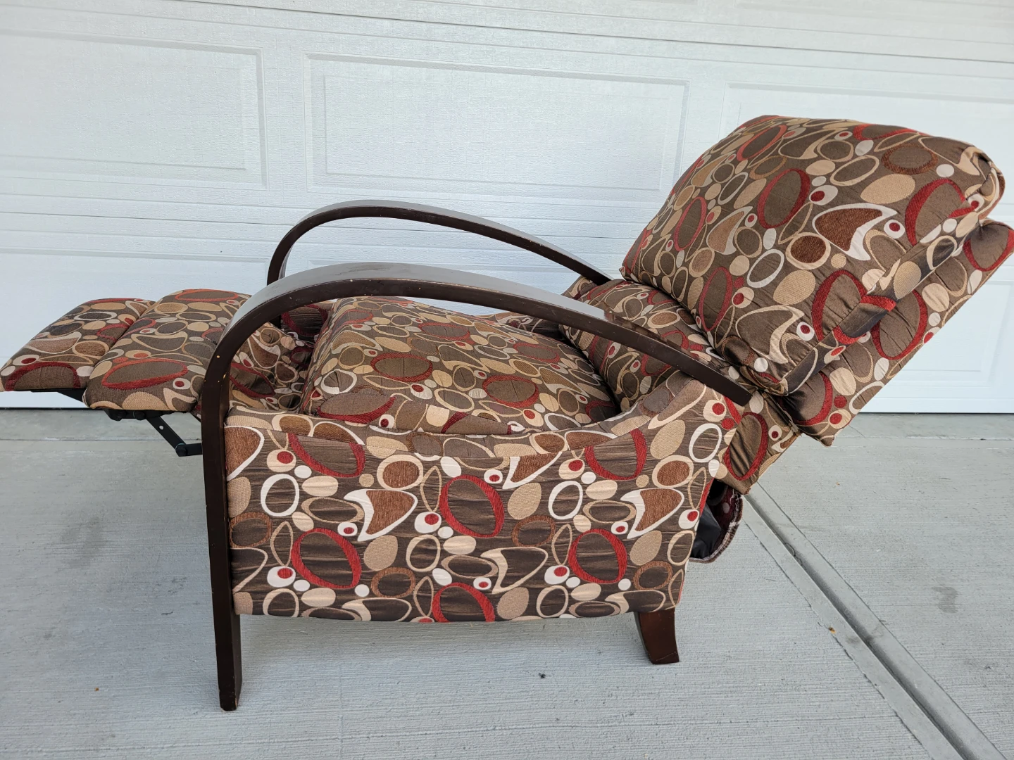 Mid-Century Modern Style Push-Back Recliner Chair. - photo 5