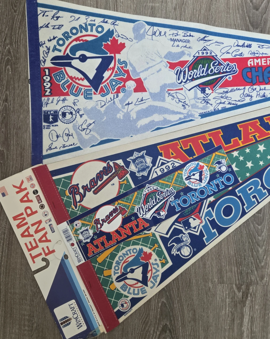 1992 Toronto Blue Jays World Series Memorabilia Lot - photo 2