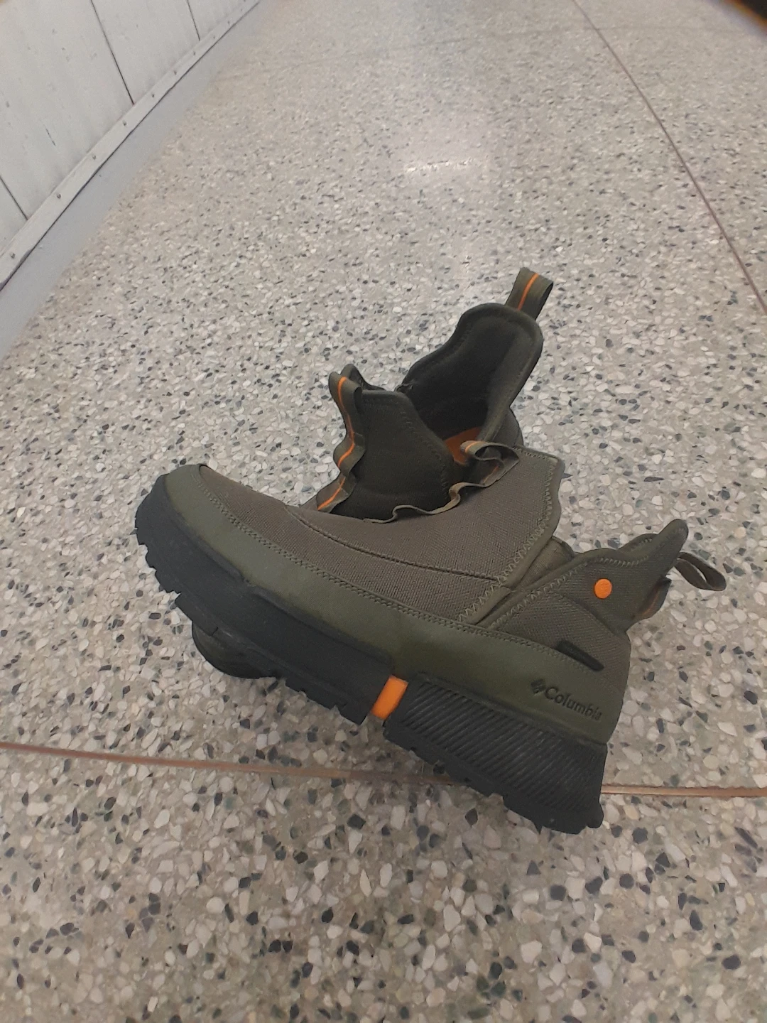 Columbia All Season Boots - Olive Green Men's Size 8.5