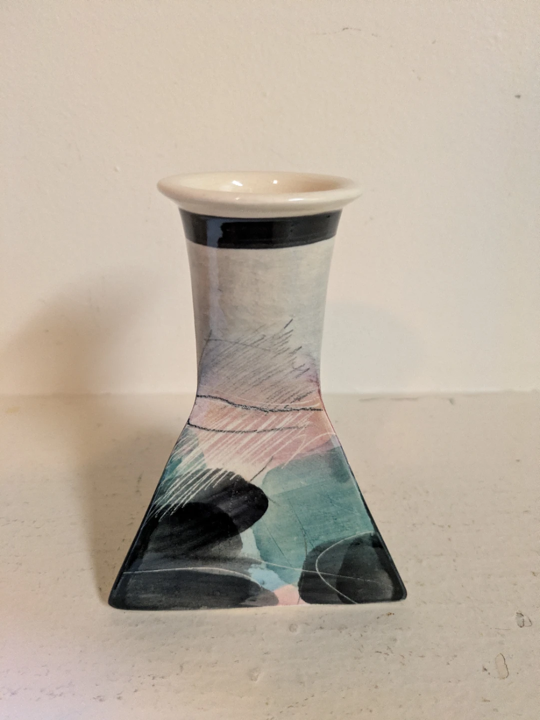 Abstract Vintage Vase - photo 3