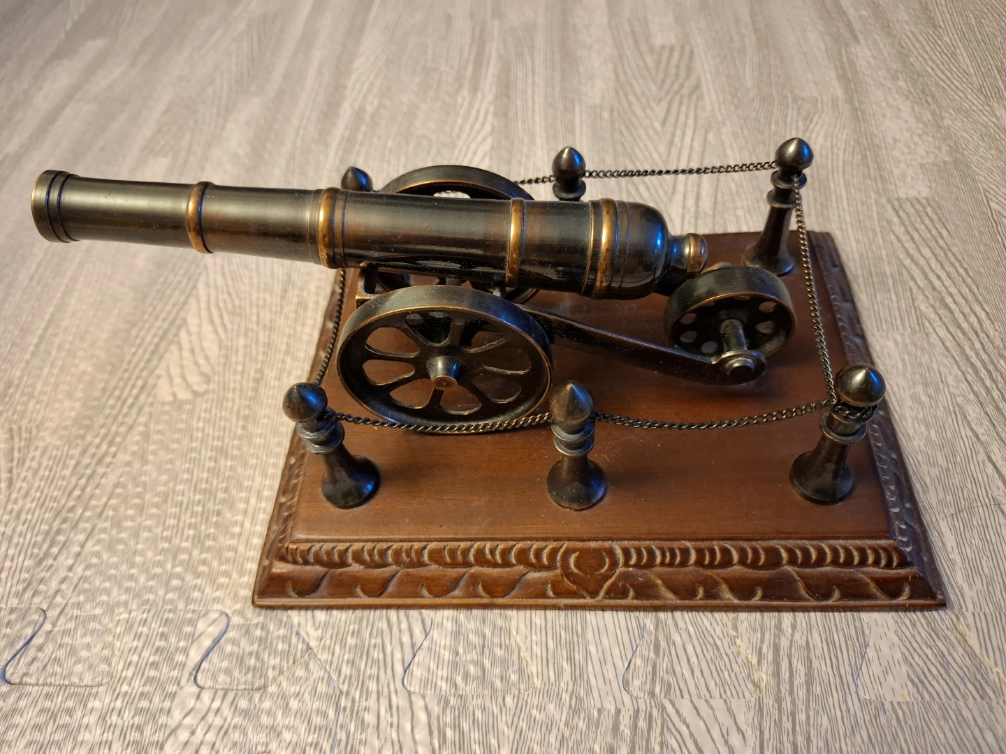 Vintage Cannon Model Desk Ornament