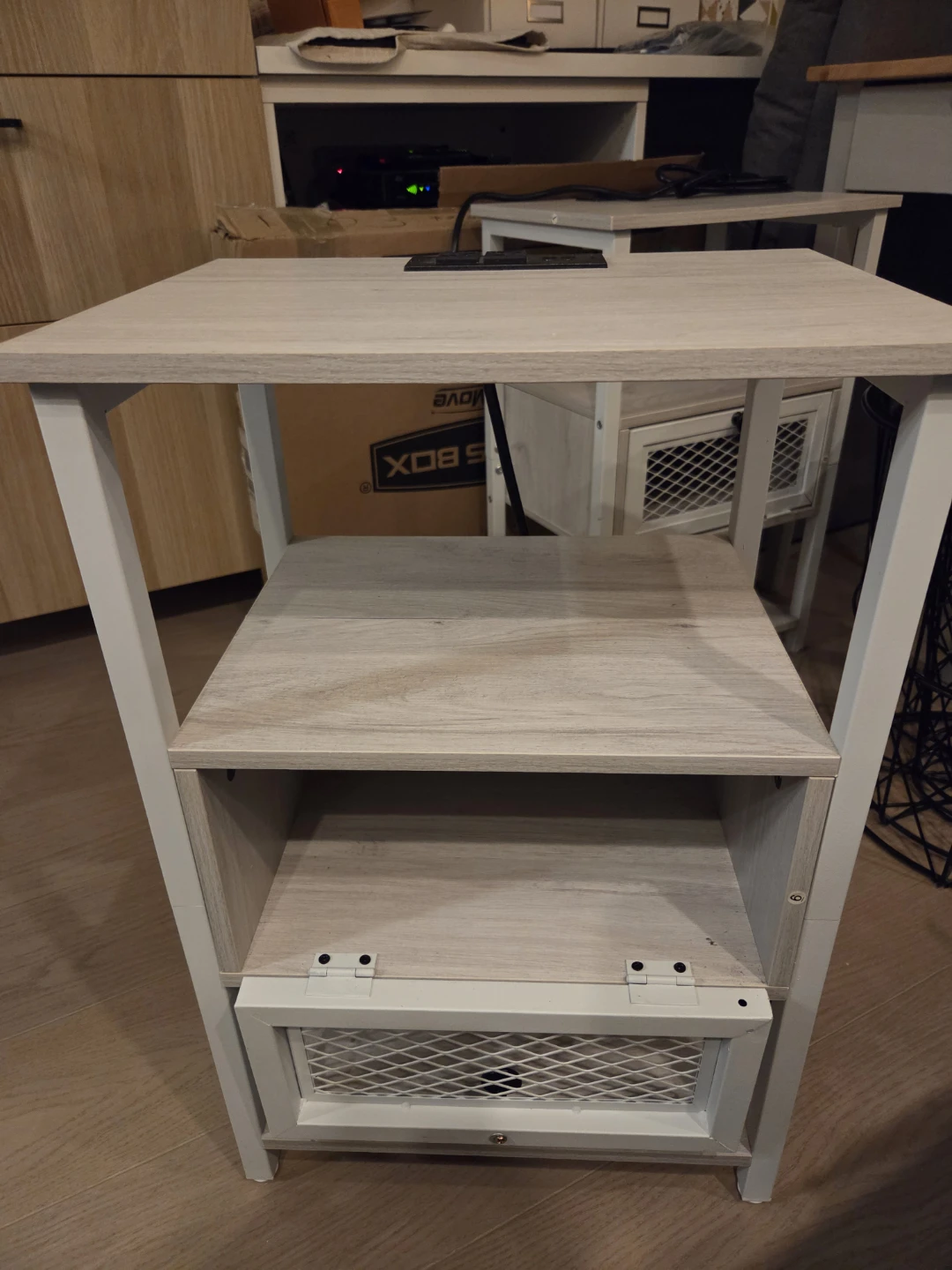 2 bedroom night stands with charging station - photo 4