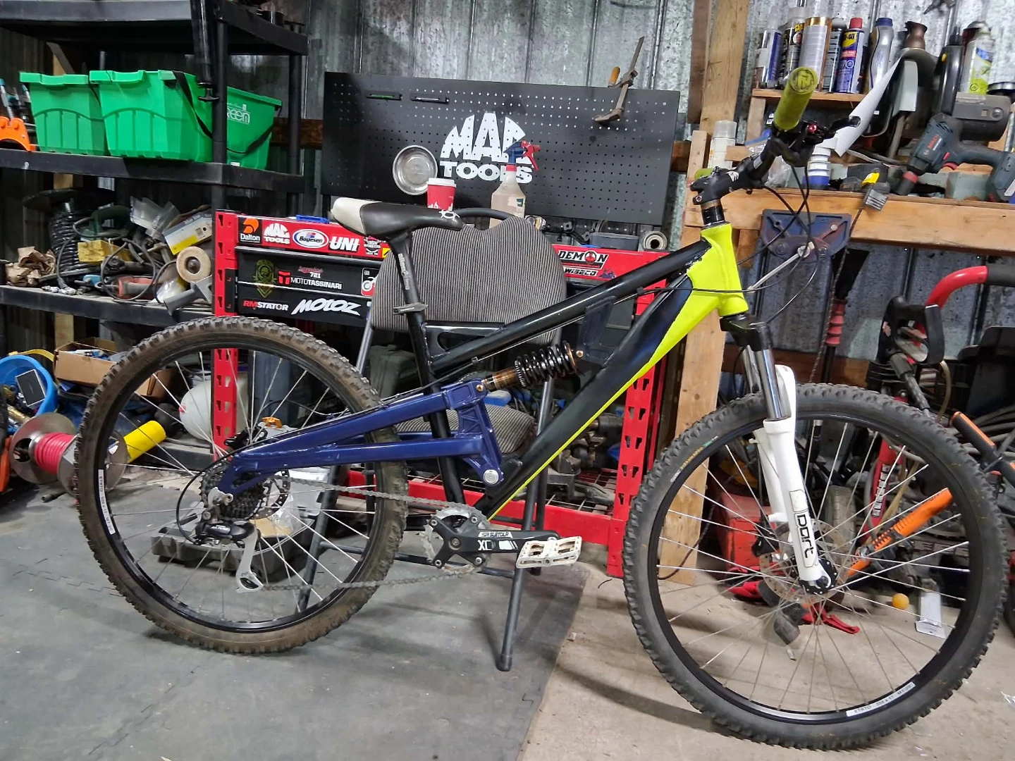 DEITY mountain bike - Full suspension
