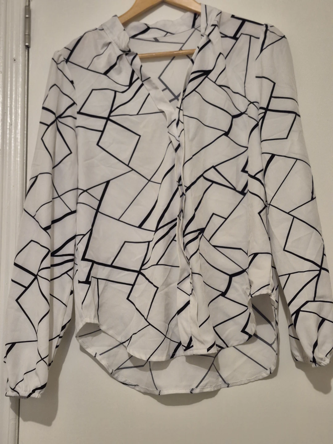 White and Black Geometric Print Blouse