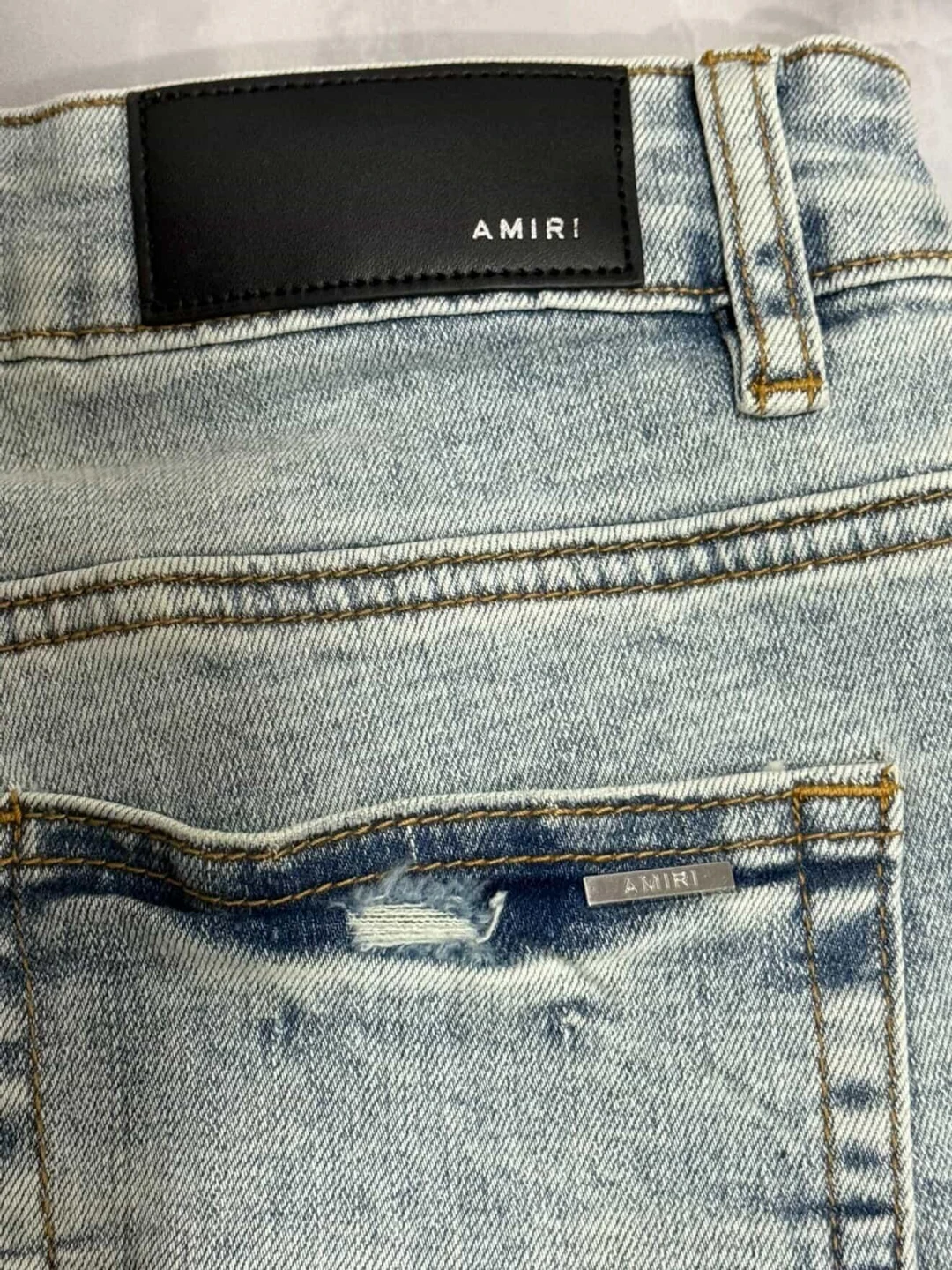 AMIRI Distressed Light Wash Jeans Size 29 - photo 4