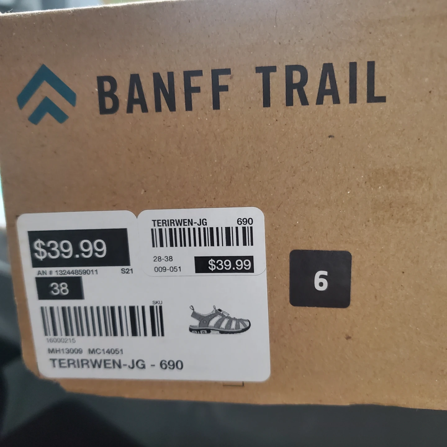 Banff Trail Size 6 Pink Sandals - photo 3