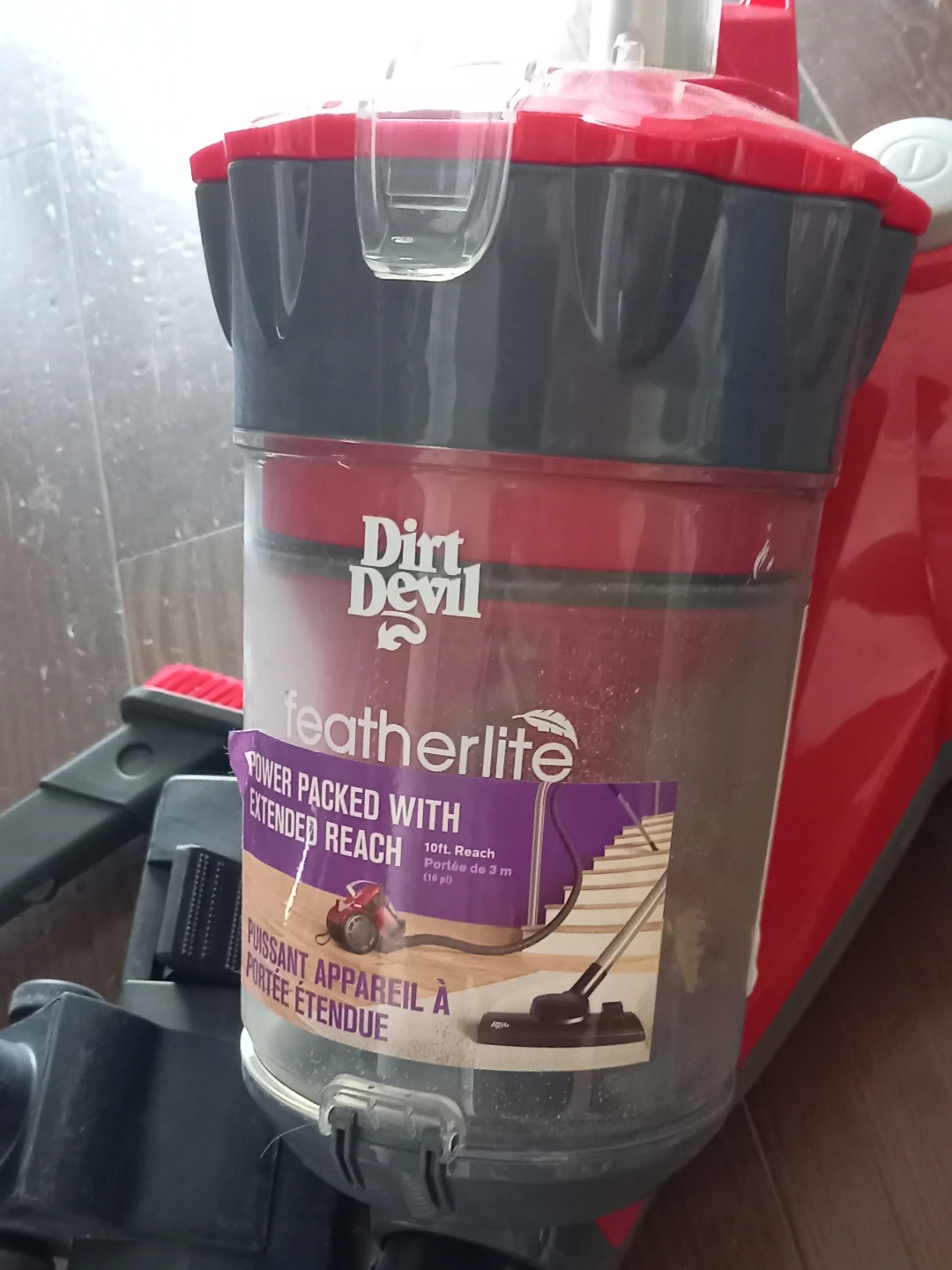 Dirt Devil Featherlite Vacuum - photo 2