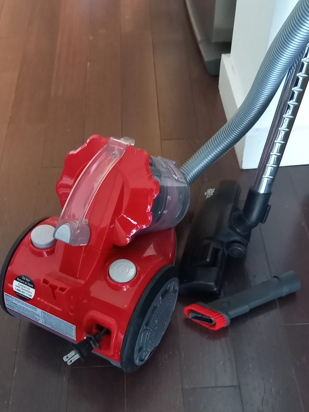 Dirt Devil Featherlite Vacuum - photo 3
