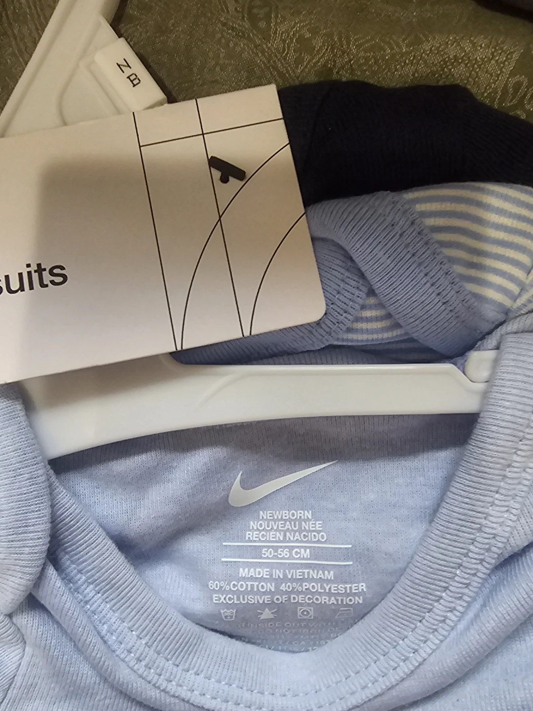 Nike Newborn Bodysuits 3 Pack - photo 4