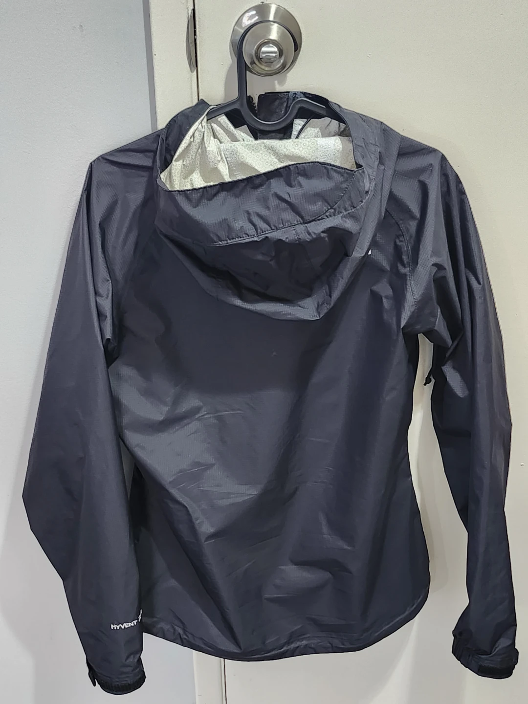 The North Face HyVent Women's Rain Jacket XS - photo 3
