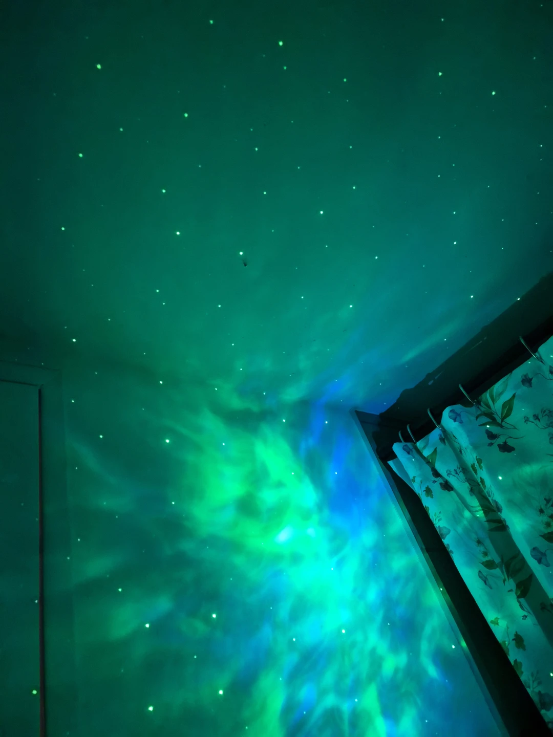 Astronaut Nebula Space Projector - photo 2