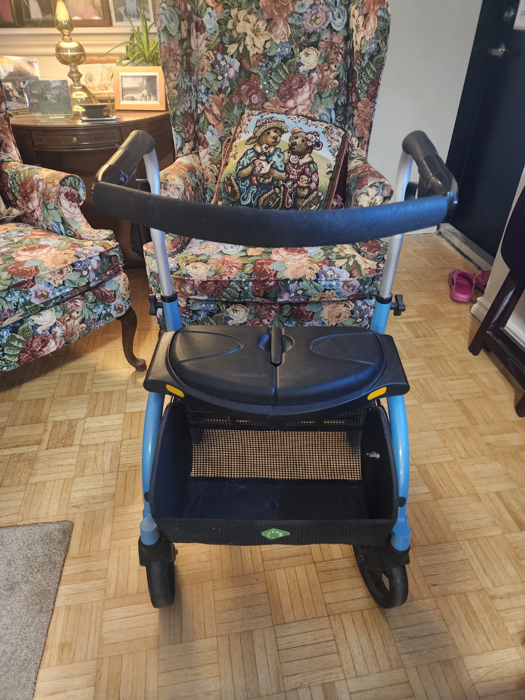 Xpresso Blue Rollator Walker with Seat and Basket $100 Keswick - photo 4