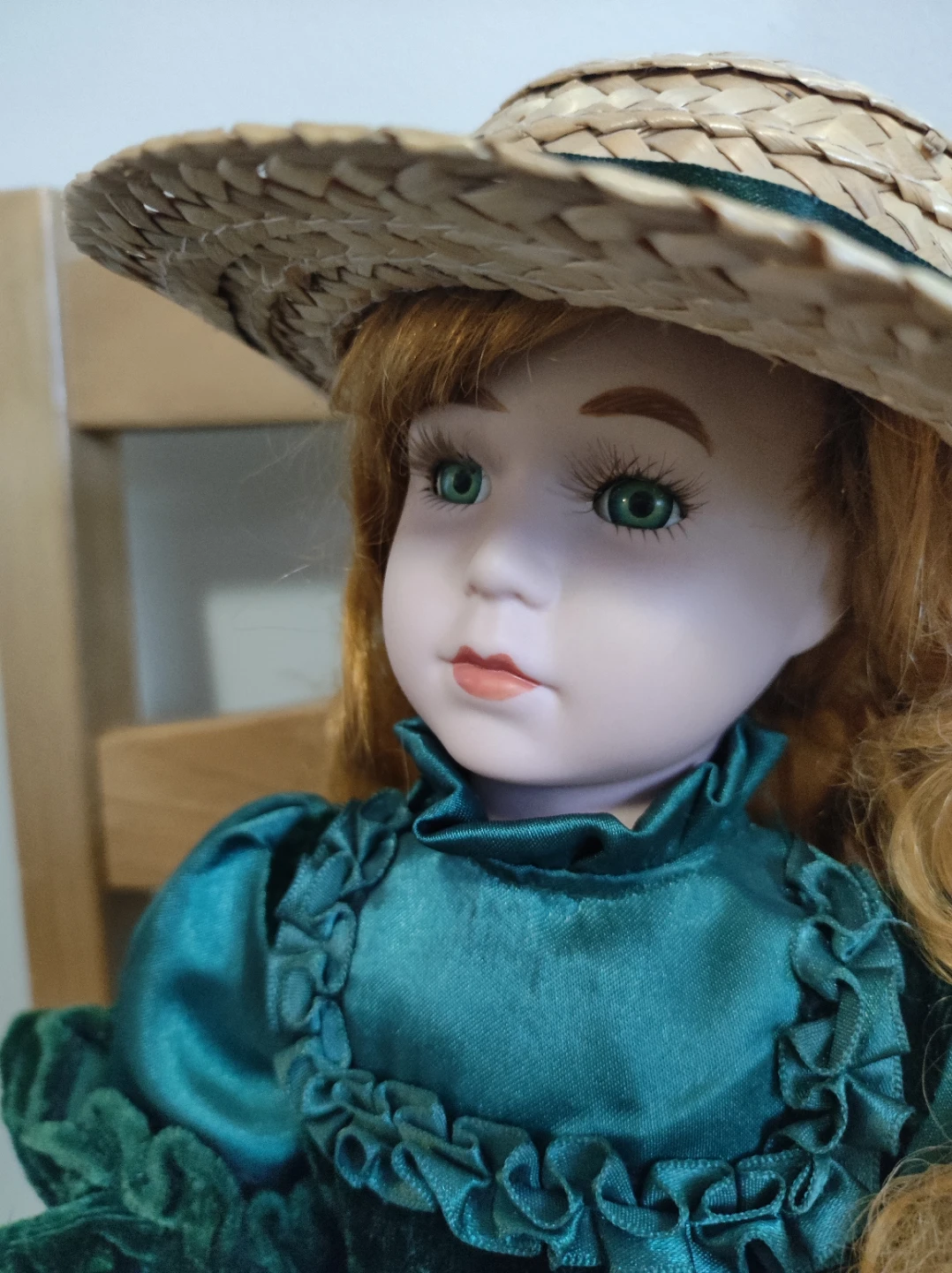 Vintage Porcelain Doll in Green Dress with Straw Hat - photo 3
