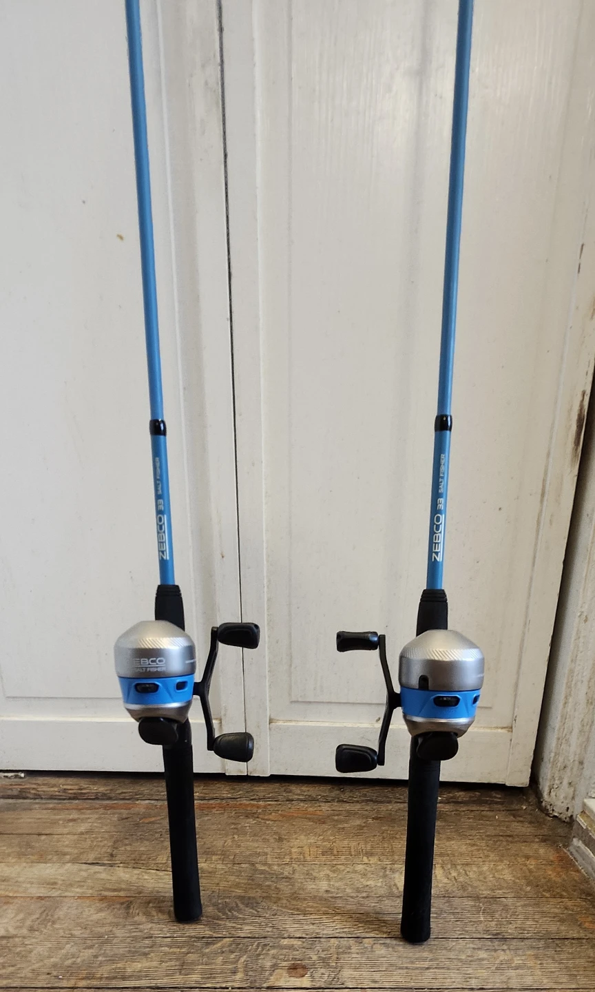 Zebco 33 Rod and Reel Combo saltwater 2 Qty - Pre-owned - photo 3