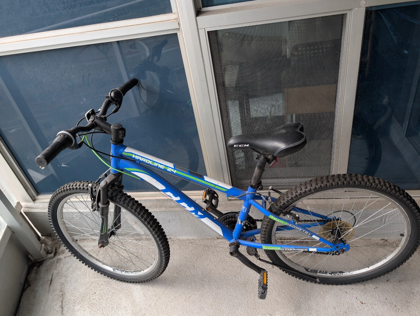 CCM Hardline 24" Boys Mountain Bike - photo 4
