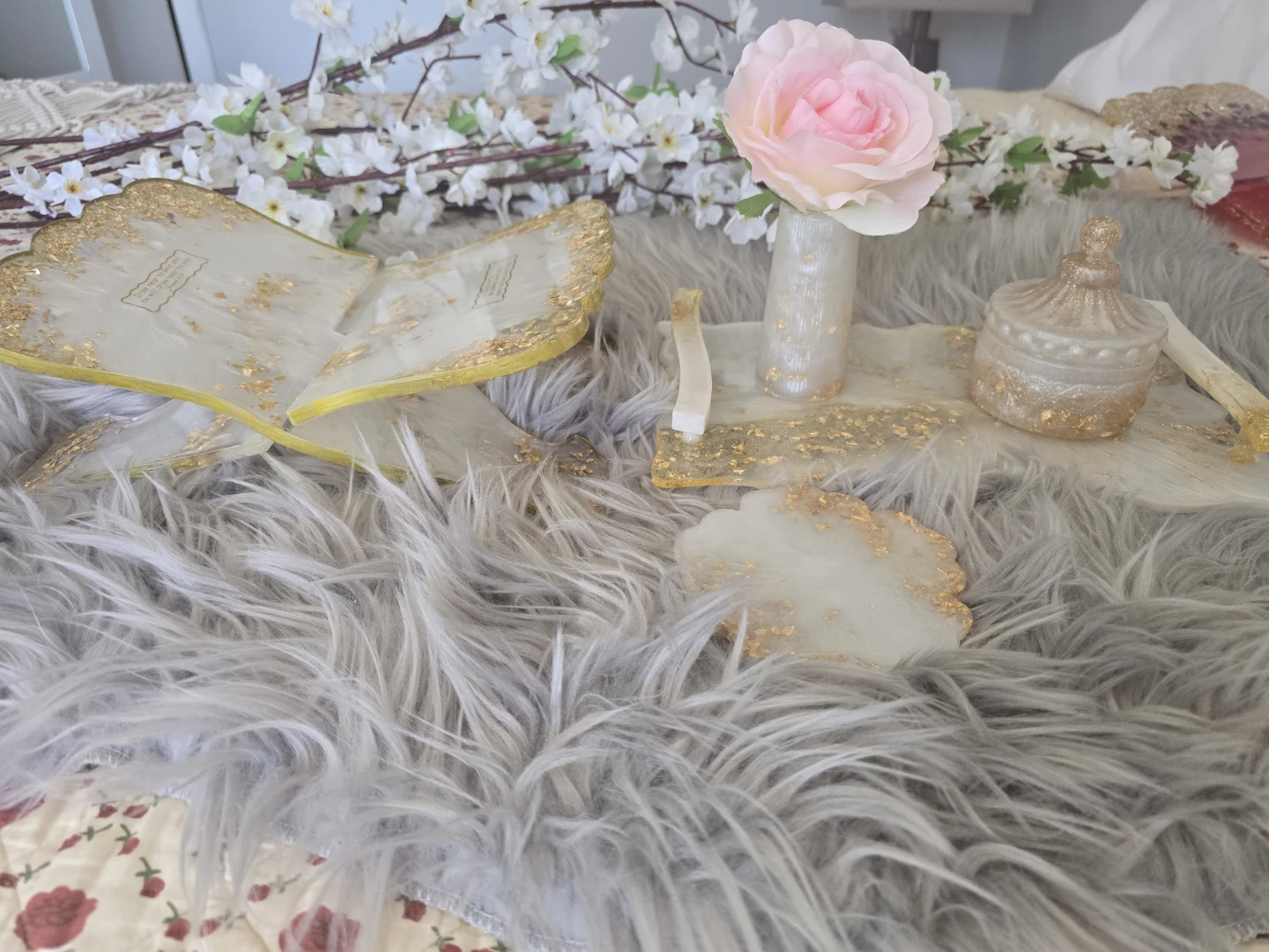 Resin book Stand with Decorative Set - photo 5