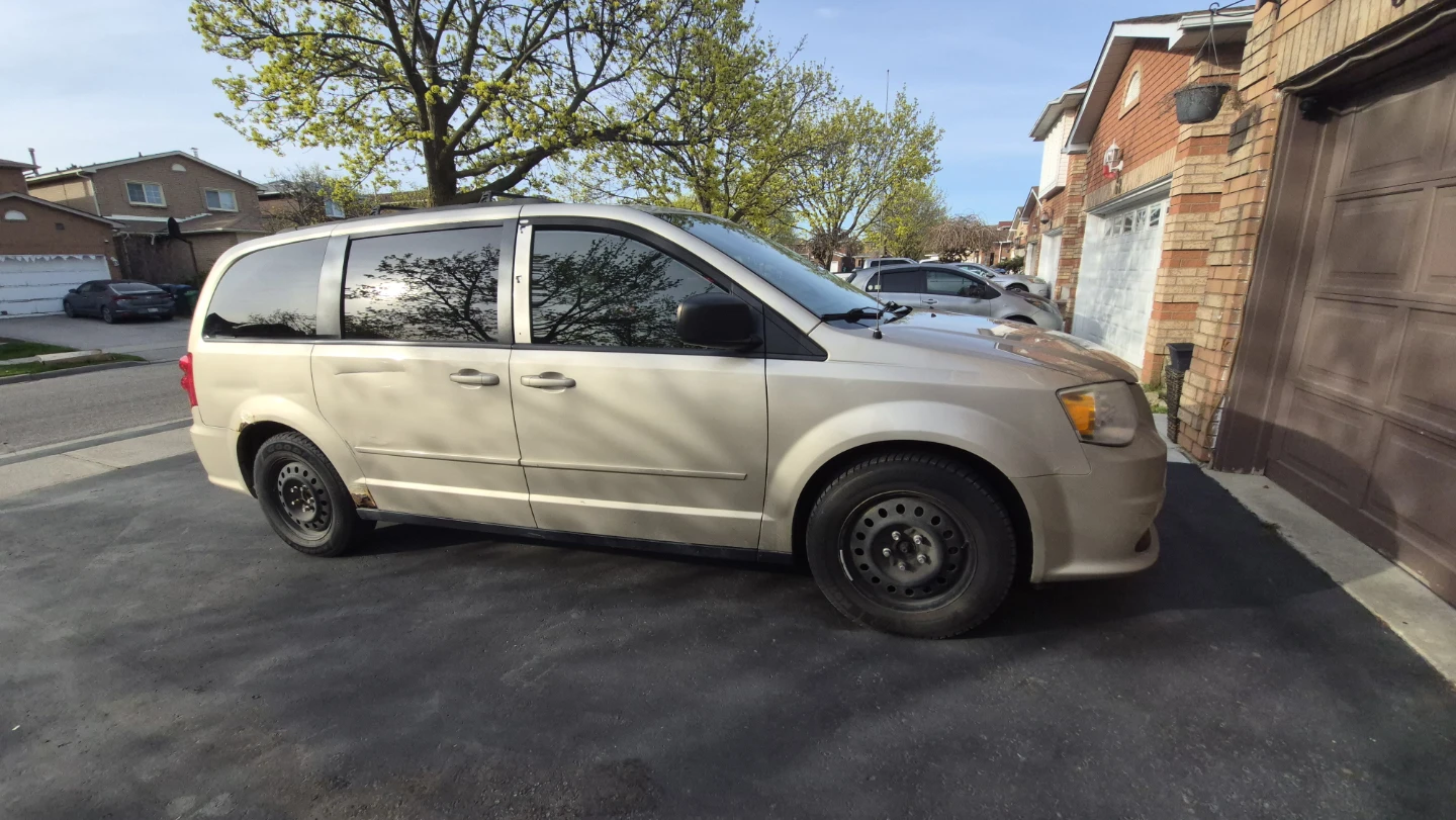 2013 Dodge Grand Caravan SXT - photo 4