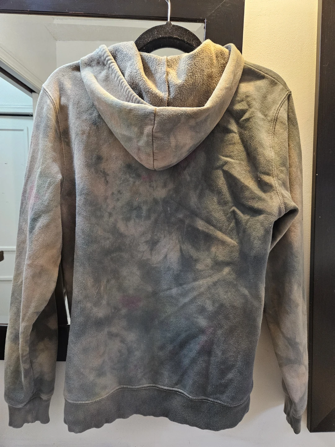Old Navy MTV Tie-Dye Hoodie - photo 3