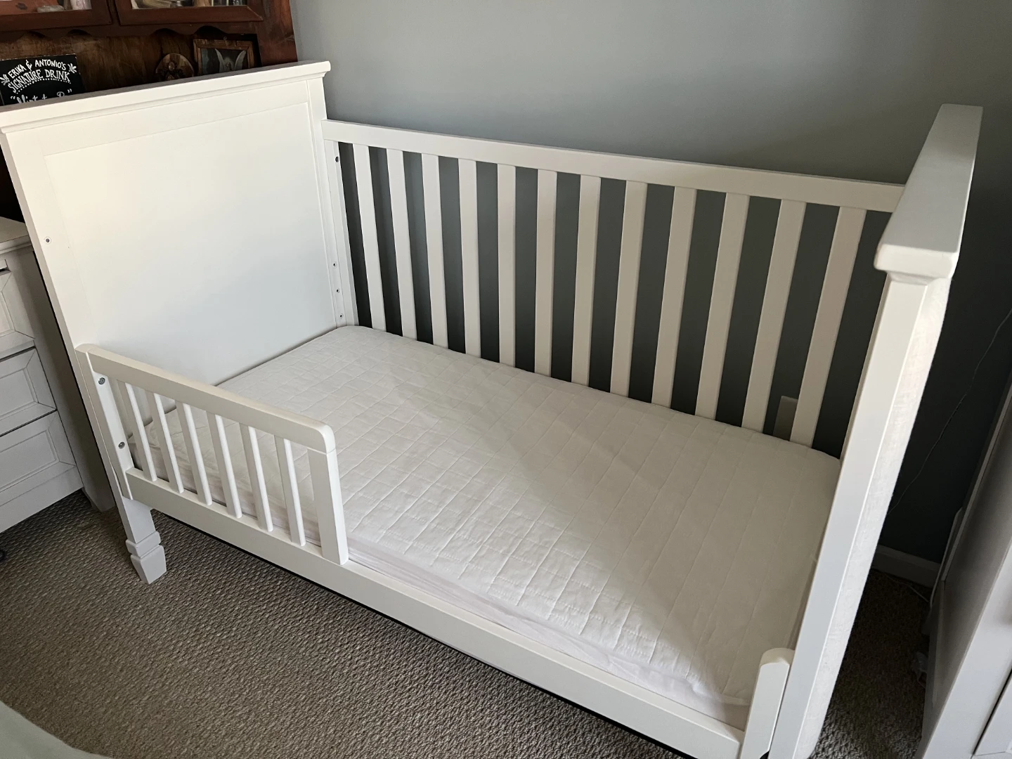DaVinci Lila Crib
