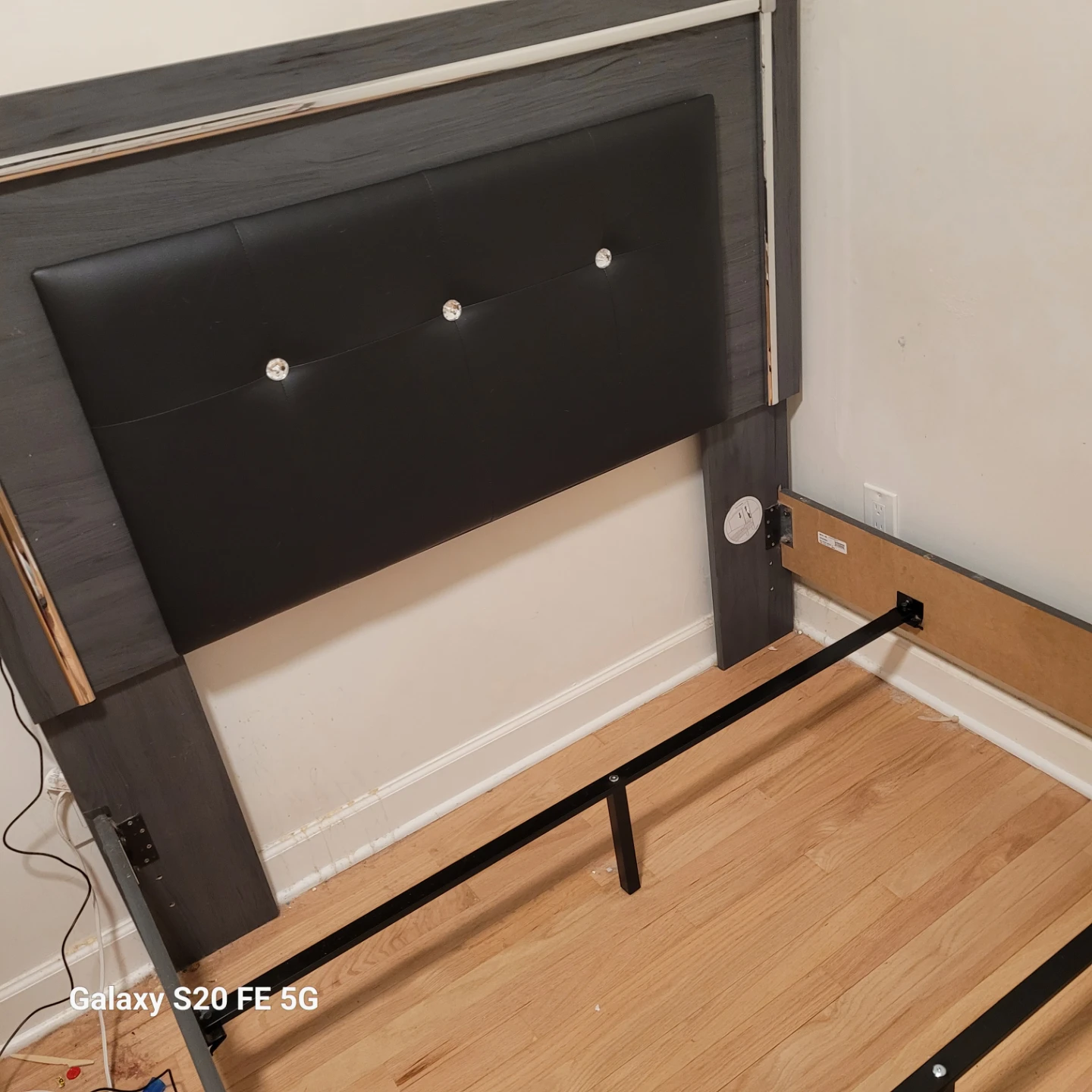 Cama full  y varios muebles en buen estado  muy limpios, - photo 3