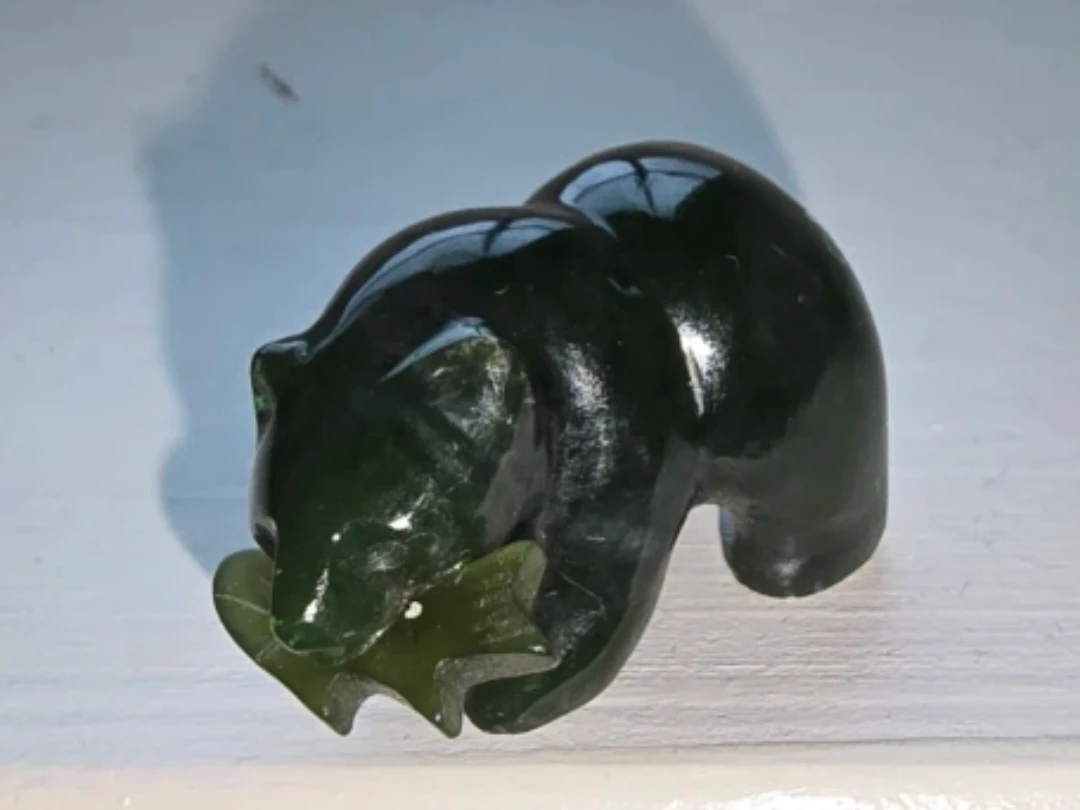 1 inch Carved jade Stone Bear Figurine