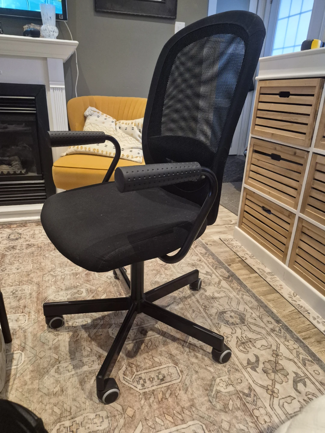 Black Mesh Office Chair
