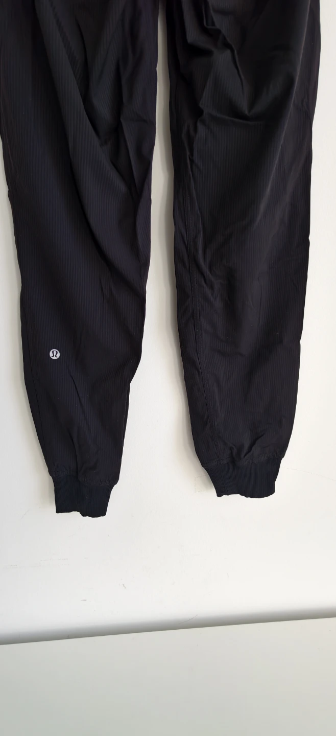 Lululemon Black Jogger Pants - photo 4